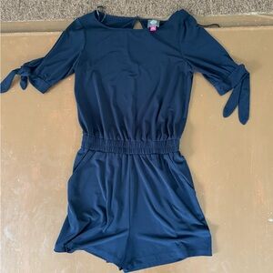Vince Camuto Navy blue romper. Women’s XS